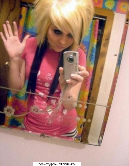 emo girls uitat poza admina băăă