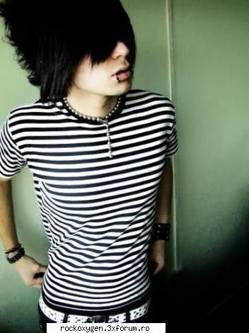emo boys mie imi palce asta admina băăă