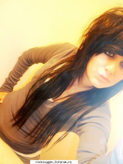 emo girls