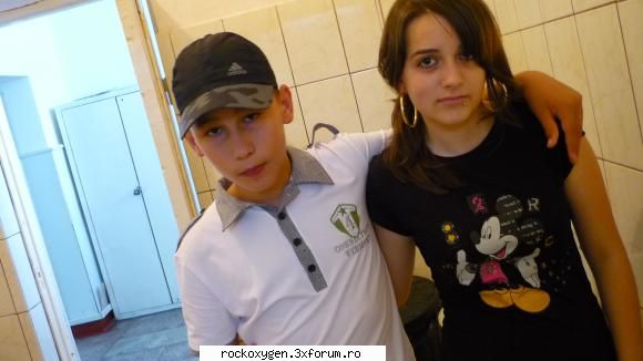 poze noi prin baie fete&nbsp;