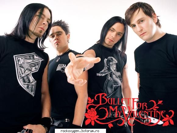 matt e solistul si are niste ochisori albatrii :nebun:  :nebun:..e al 3-lea din poza asta bullet for